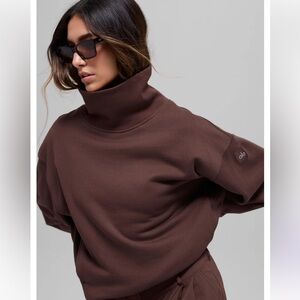 ALO Yoga Hazy Mock Neck Pullover